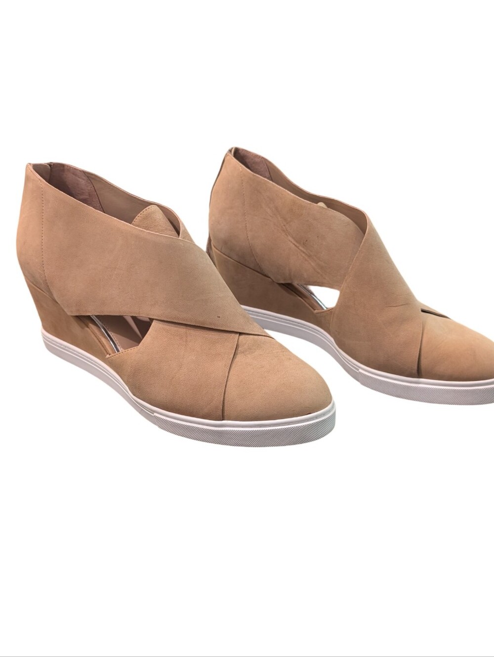 Linea Paolo Faith Wedge Sneaker in tan suede/nubuck, size 12